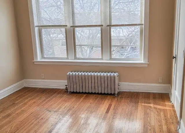 Property at 4745 N Kenneth Ave Unit 3, Chicago, IL, 60630, 2 beds, 1 bath, [object Object]