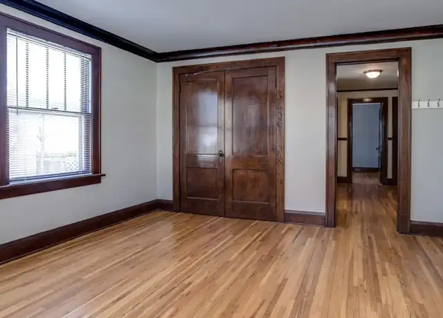 Property at 1091 Goodrich Ave Unit 9, St Paul, MN, 55105, 1 bed, 1 bath, [object Object]