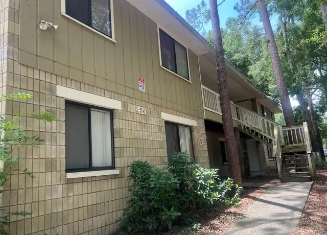 Property at 421 SW 67th Ter, Gainesville, FL, 32607, 2 beds, 2.5 baths, [object Object]