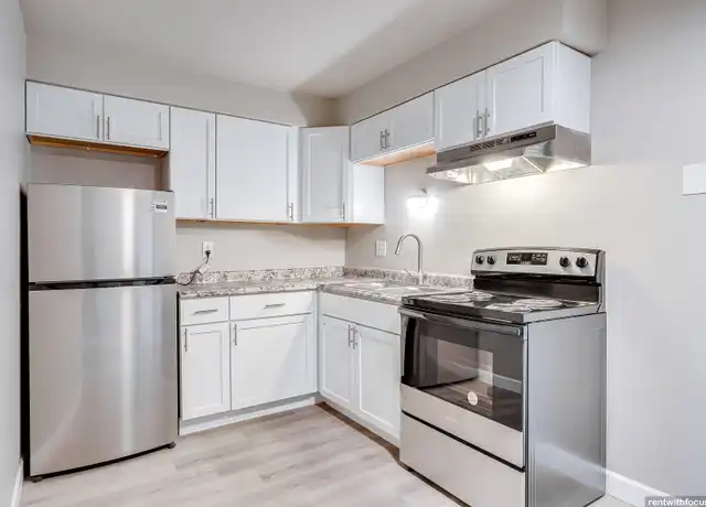 Property at 2516 E Peter St Unit P 04, Appleton, WI, 54915, 1 bed, 1 bath, [object Object]