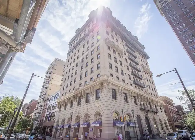 Property at Walnut Square Apartments - 201 S 13th St, Philadelphia, PA, 19107, 1 bed, 1 bath, [object Object]