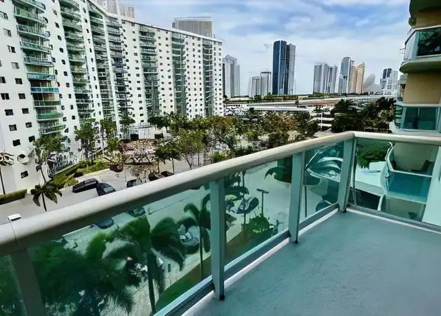 Property at 19390 Collins Ave, Sunny Isles Beach, FL, 33160, 1 bed, 1 bath, [object Object]