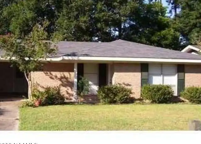 Property at 203 Elmwood Dr, Lafayette, LA, 70503, 3 beds, 2 baths, [object Object]