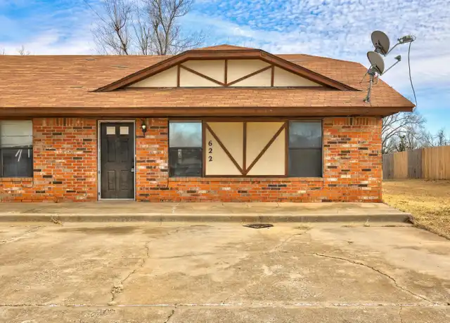 Property at 622 N Robin Way, Mustang, OK, 73064, 2 beds, 1 bath, [object Object]