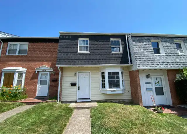 Property at 14674 Pinon Ct #14674, Woodbridge, VA, 22191, 3 beds, 1.5 baths, [object Object]