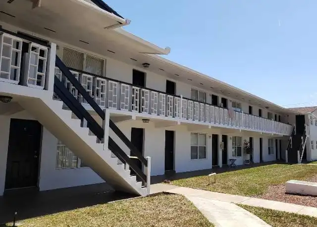 Property at 1440 Parkway Dr, Melbourne, FL, 32935, 2 beds, 1 bath, [object Object]