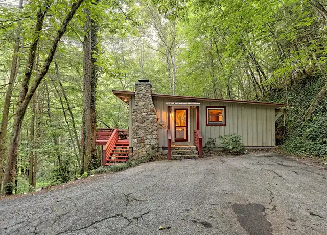 Property at 6180 Crow Creek Rd, Lakemont, GA, 30552, 3 beds, 2 baths, [object Object]