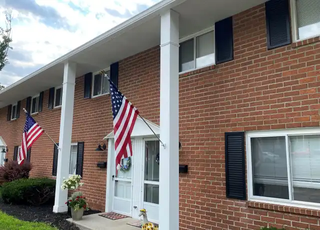 Property at 140 W Main St Unit I, Norwalk, OH, 44857, 2 beds, 1.5 baths, [object Object]