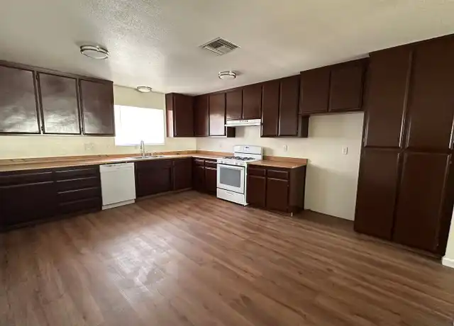 Property at 57381 Warren Way, Yucca Valley, CA, 92284, 3 beds, 2 baths, [object Object]