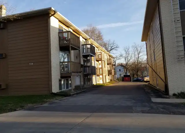 Property at 330 29th Street Dr SE #20, Cedar Rapids, IA, 52403, 1 bed, 1 bath, [object Object]