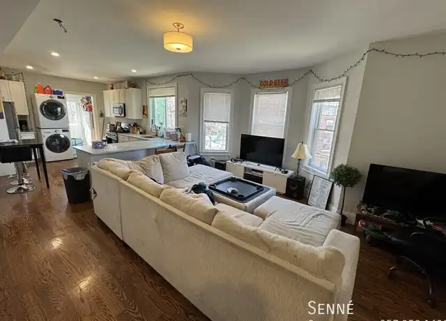 Property at 7 Hamilton Rd Unit 2, Somerville, MA, 02144, 6 beds, 4 baths, [object Object]