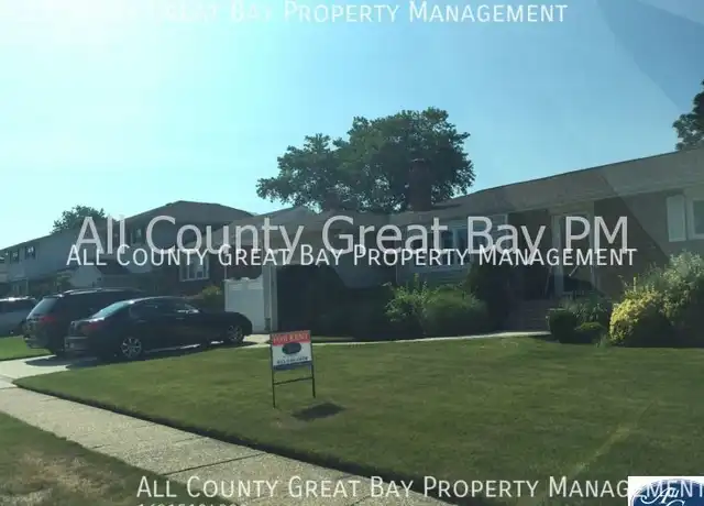 Property at 38 Summit St, Hicksville, NY, 11801, 4 beds, 2.5 baths, [object Object]
