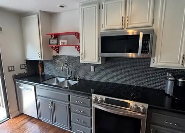 Property at 11 Morningside, Irvine, CA, 92603, 2 beds, 2.5 baths, [object Object]
