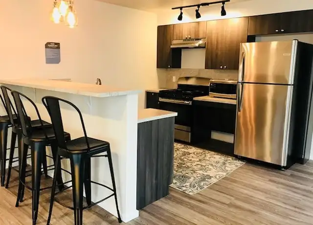 Photo of 16210 NE 80th St, Redmond, WA 98052