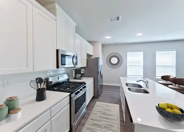 Property at Lakewood Manor - 379 Huisache St, Lake Jackson, TX, 77566, 3-4 beds, 2.5-3.5 baths, [object Object]