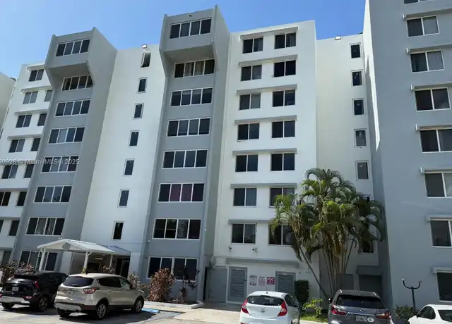 Property at 9001 SW 77th Ave Unit C204, Miami, FL, 33156, 2 beds, 1 bath, [object Object]