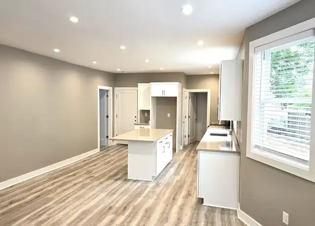 Property at 39 Fiske St Unit 1, Waltham, MA, 02451, 3 beds, 1.5 baths, [object Object]