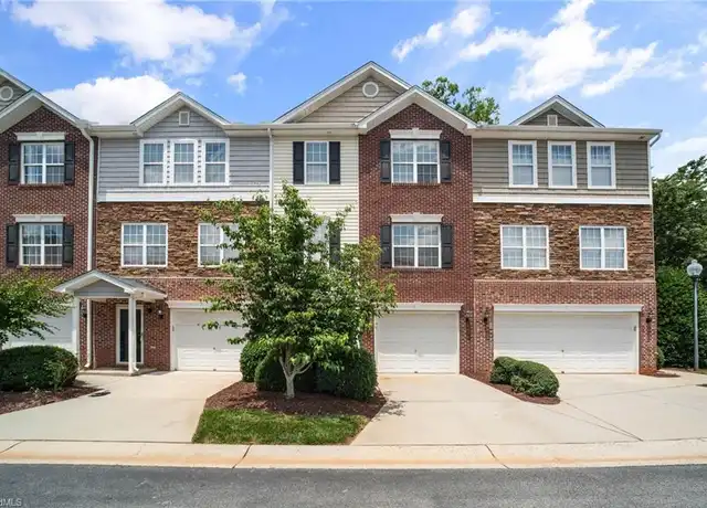 Property at 4 Dunlevy Way, Greensboro, NC, 27455, 4 beds, 3.5 baths, [object Object]