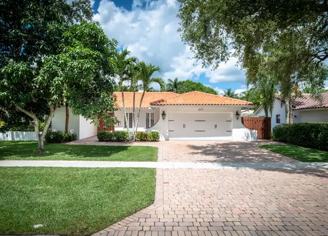 Property at 20777 Soneto Dr, Boca Raton, FL, 33433, 4 beds, 2 baths, [object Object]
