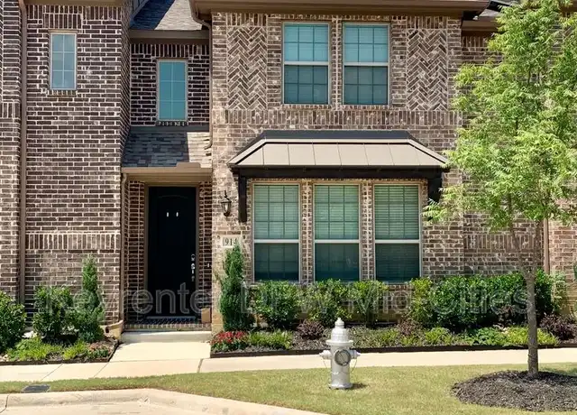 Property at 914 Estelle Dr, Euless, TX, 76040, 3 beds, 2.5 baths, [object Object]