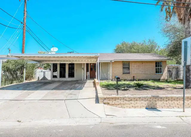 Property at 806 E Bustamante St, Laredo, TX, 78041, 3 beds, 1.5 baths, [object Object]