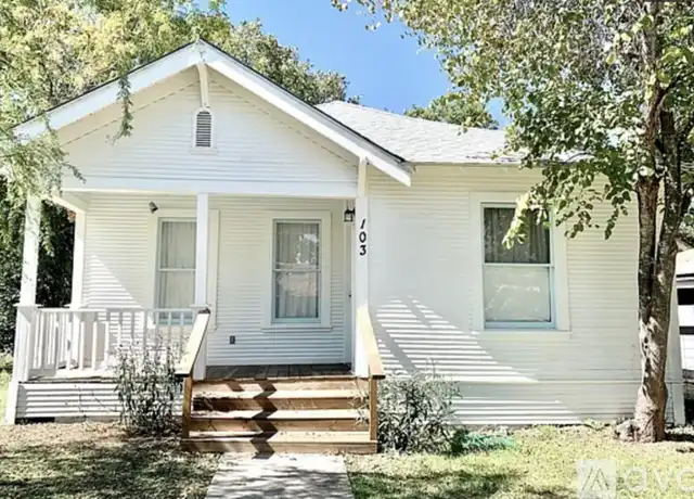 Property at 103 Saint Charles, San Antonio, TX, 78202, 2 beds, 2 baths, [object Object]