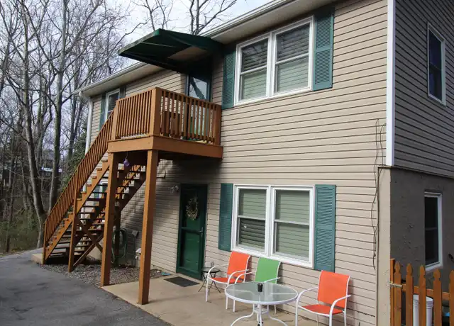Property at 150 Fairfax Ave, Asheville, NC, 28806, 2 beds, 2 baths, [object Object]