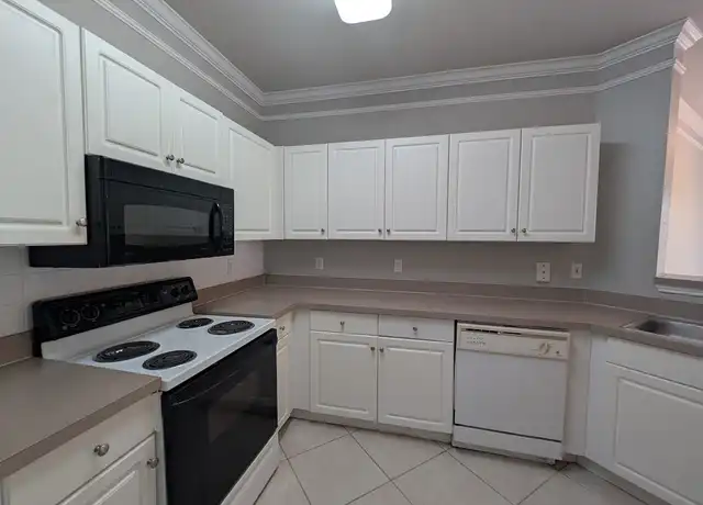 Property at 4333 Bayside Village Dr #222, Tampa, FL, 33615, 2 beds, 2 baths, [object Object]