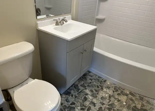 Property at 226 W Cameron St Unit 3, Culpeper, VA, 22701, 2 beds, 1 bath, [object Object]