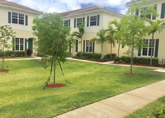 Property at 720 SW 2nd Ter, Pompano Beach, FL, 33060, 3 beds, 3 baths, [object Object]