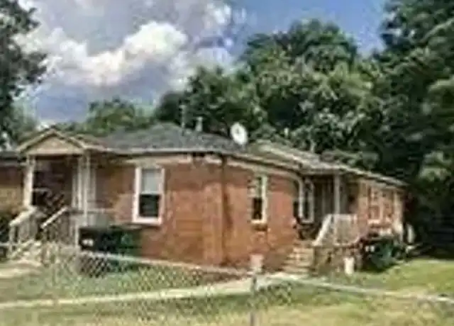 Property at 2224 Custer St Unit 2 (CTL), Charlotte, NC, 28216, 2 beds, 1 bath, [object Object]