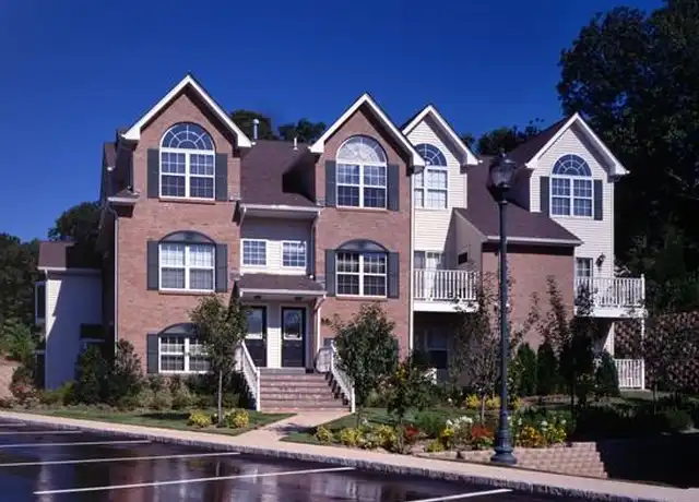 Property at 42 Pinnacle Dr Unit 42, Port Jefferson, NY, 11777, 1 bed, 2 baths, [object Object]