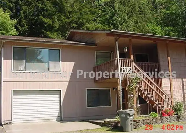 Property at 1416 Hayes St, Aberdeen, WA, 98520, 2 beds, 1.5 baths, [object Object]