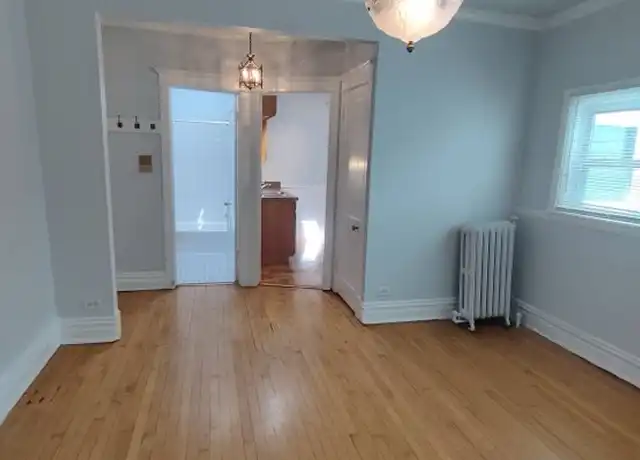Property at 1939 Central St Unit B, Evanston, IL, 60201, 2 beds, 1 bath, [object Object]