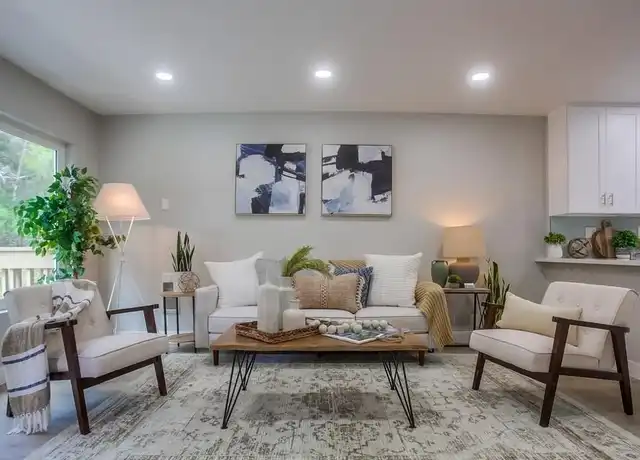 Property at 8292 Gilman Dr Unit 4C, La Jolla, CA, 92037, 1 bed, 1 bath, [object Object]