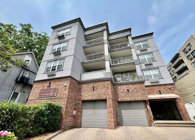 Property at 547 Gorge Rd Unit 4B, Cliffside Park, NJ, 07010, 2 beds, 2 baths, [object Object]