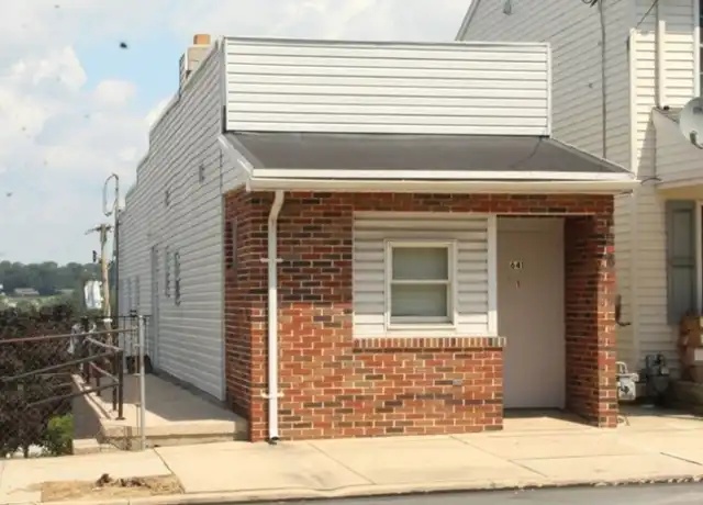 Property at 641 W Broadway, Red Lion, PA, 17356, 1 bed, 1 bath, [object Object]
