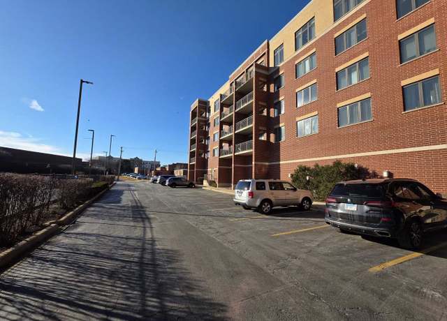 Photo of 225 Main St #210, Roselle, IL 60172