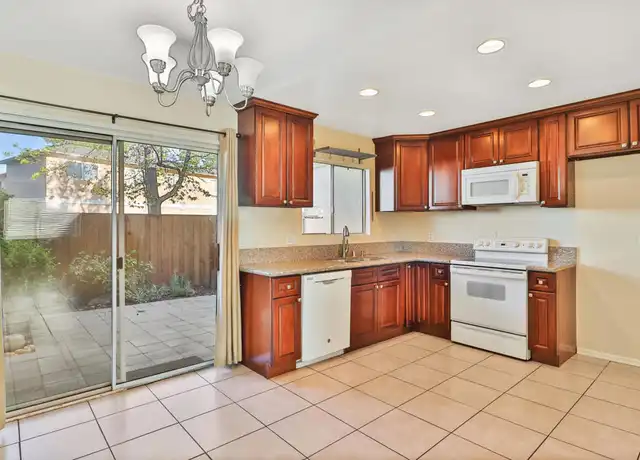 Property at 5362 Lake Lindero Dr, Agoura Hills, CA, 91301, 2 beds, 2 baths, [object Object]