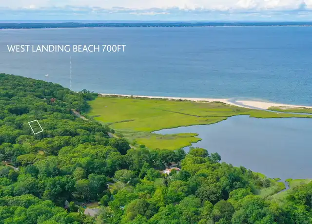 Property at 9 Ridge Way, Hampton Bays, NY, 11946, 2 beds, 1 bath, [object Object]