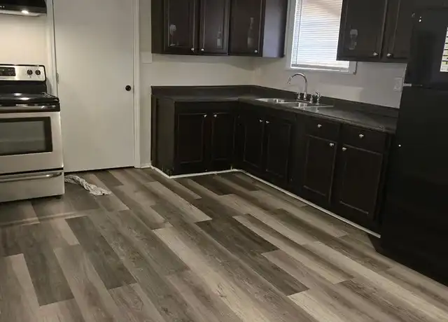 Property at 6905 Damascus Rd, Savannah, GA, 31406, 2 beds, 1 bath, [object Object]