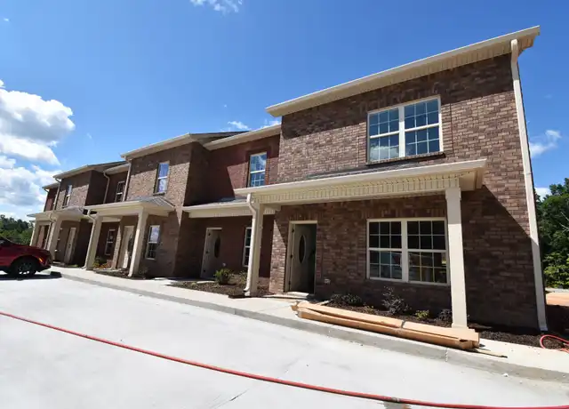 Property at 550 Peachers Mill Rd Unit F2, Clarksville, TN, 37042, 3 beds, 2.5 baths, [object Object]