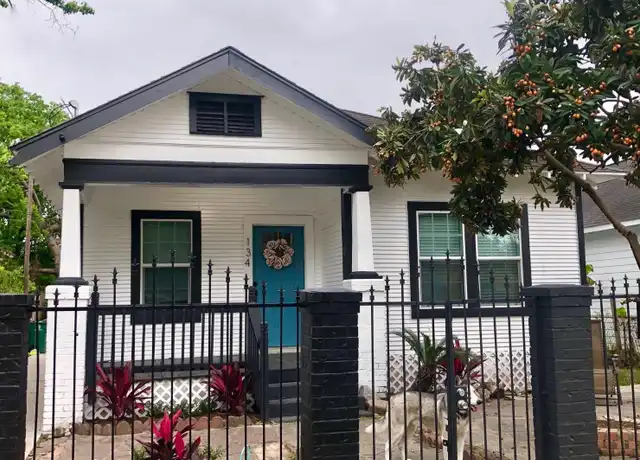 Property at 134 N Everton St, Houston, TX, 77003, 2 beds, 2 baths, [object Object]