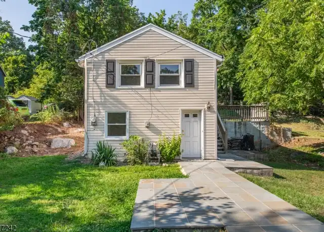 Property at 153 Union Ave Unit Rear, Bloomingdale, NJ, 07403, 1 bed, 2 baths, [object Object]