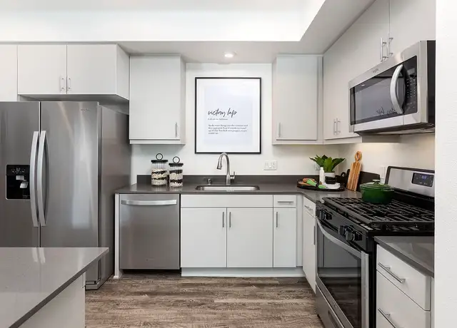 Photo of 285 E Del Amo Blvd, Carson, CA 90745