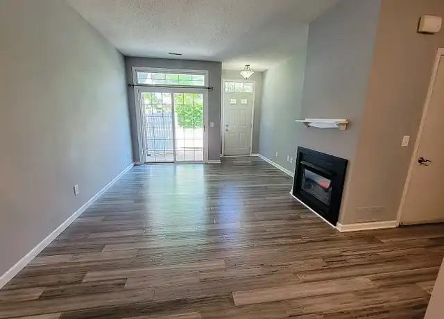 Property at 15638 Garnet Way, Apple Valley, MN, 55124, 2 beds, 1.5 baths, [object Object]