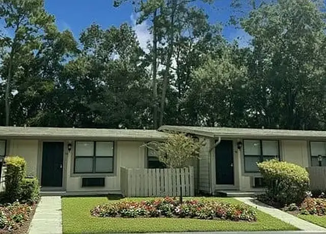 Photo of 2403 S 25th St, Fort Pierce, FL 34981