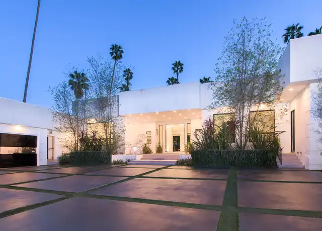Property at 900 N Hillcrest Rd, Beverly Hills, CA, 90210, 4 beds, 7 baths, [object Object]