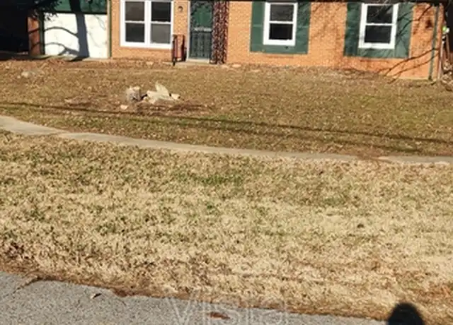 Property at 5211 General Ln, Louisville, KY, 40218, 3 beds, 1 bath, [object Object]