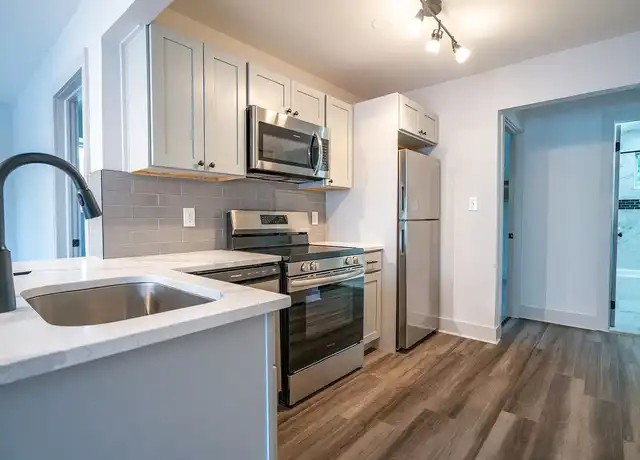 Property at 130 North Market Street - 130 N Market St, Hatfield, PA, 19440, 1 bed, 1 bath, [object Object]